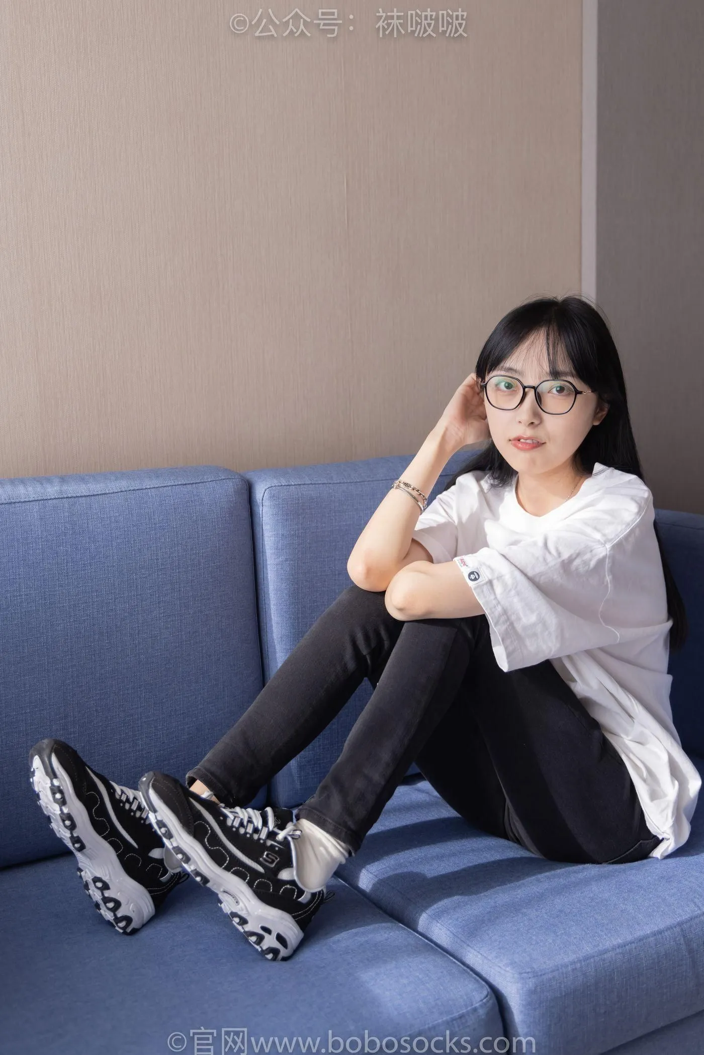 [BoBoSocks袜啵啵]NO.055 稚予-斯凯奇运动鞋、白棉袜、黑棉袜 [139P]插图6